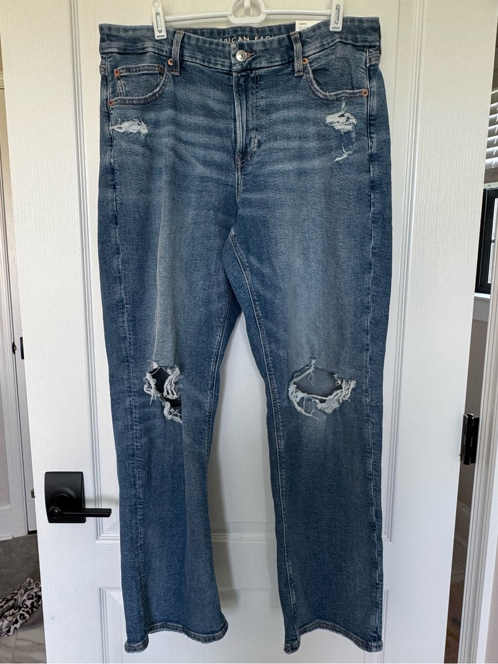 American Eagle Outfitters Women’s sz 14 curvy straight stretch jeans